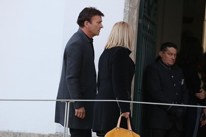 Cada vez mais próximos: após terminar namoro com hospedeira, Tony Carreira  viaja com Fernanda Antunes para Paris - Nacional - FLASH!