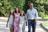 Letizia e Felipe com as filhas, Leonor e Sofia 