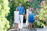 Letizia e Felipe com as filhas, Leonor e Sofia 
