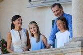 Letizia e Felipe com as filhas, Leonor e Sofia 