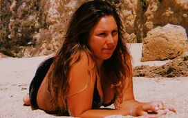 Ela não se cansa! Mulher de Eduardo Madeira volta a mostrar as maminhas durante as férias em família