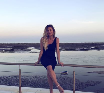 Amores de verão não se esquecem! Reconciliados? Oceana Basílio e José Fidalgo 'apanhados' na praia no Sul do País