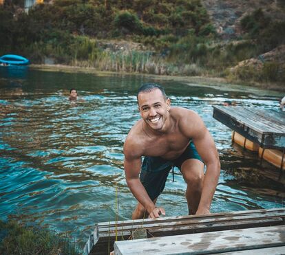 Depois de um mês separados, a lua de mel de Pedro Teixeira e Sara Matos no Algarve para todos verem