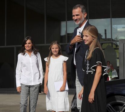 A recuperar de uma cirurgia ao coração, rei Juan Carlos recebe visita especial no hospital