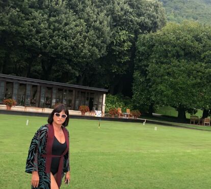 Provocação a Ronaldo? Irina de férias com companhia especial... perto de Turim