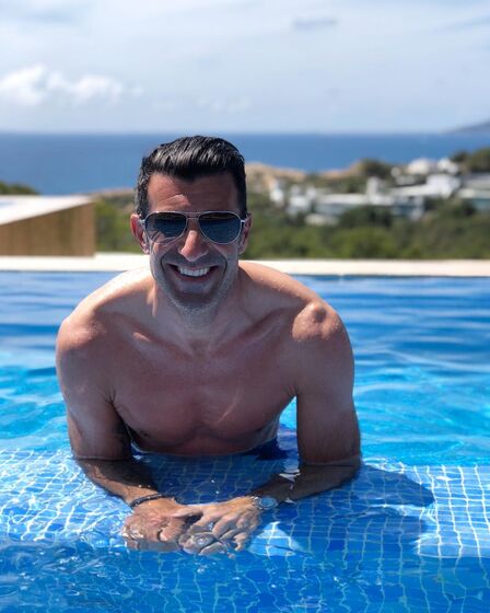 Luis Figo 