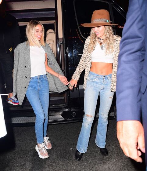 miley, Kaitlynn Carter