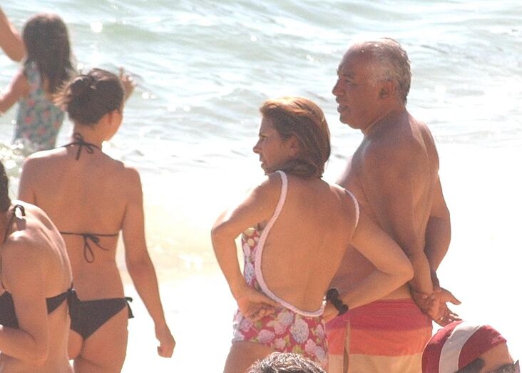 António Costa, Fernanda Tadeu, praia, lagoa, carvoeiro, férias, primeiro-ministro, governo, ps