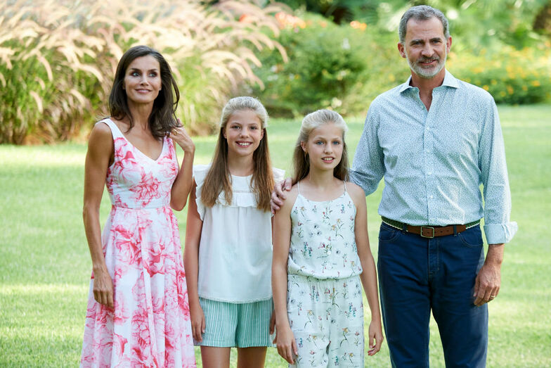 Letizia e Felipe com as filhas, Leonor e Sofia 