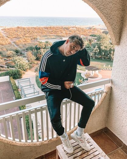 Miguel Cristovinho, mia rose, foto, em perigo, vida em risco, risco, selfie