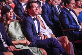 José Mata, Isabela Valadeiro