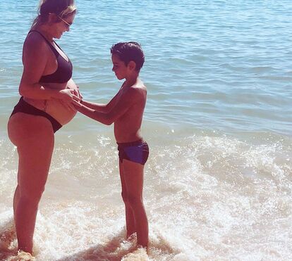 Que ternura! Filhos de Katia Aveiro 'derretidos' com a irmã