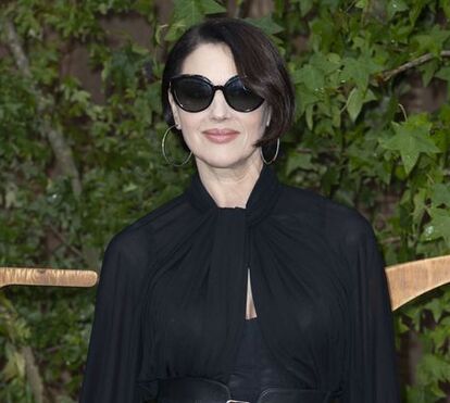 Hadid e Monica Bellucci juntam-se a outras celebridades e rendem-se ao bob curto