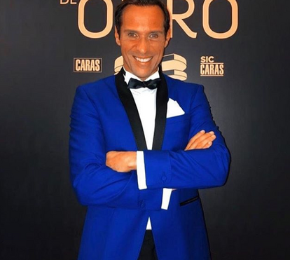 Pós-cirurgia! José Carlos Pereira exibe nariz retocado ao lado da namorada