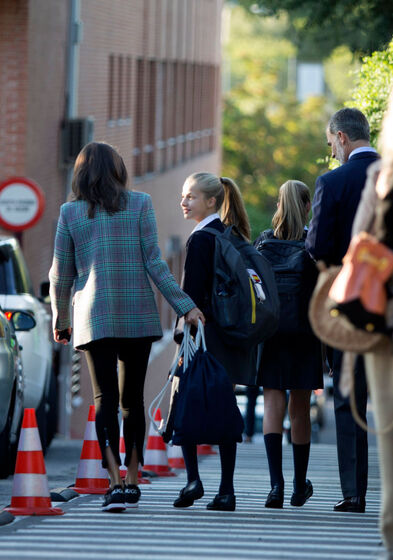 Infantas, espanha, letizia, felipe, leonor, sofia, inicio das aulas, colégio, Thomas's Battersea, escola