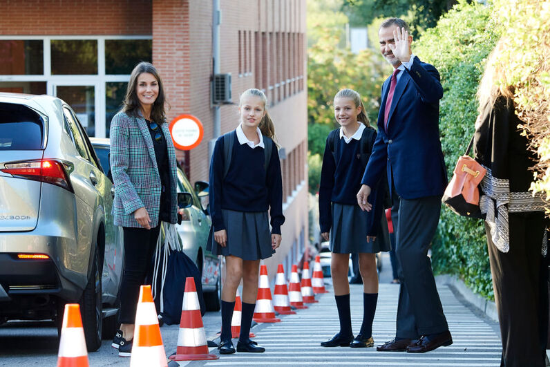 Infantas, espanha, letizia, felipe, leonor, sofia, inicio das aulas, colégio, Thomas's Battersea, escola
