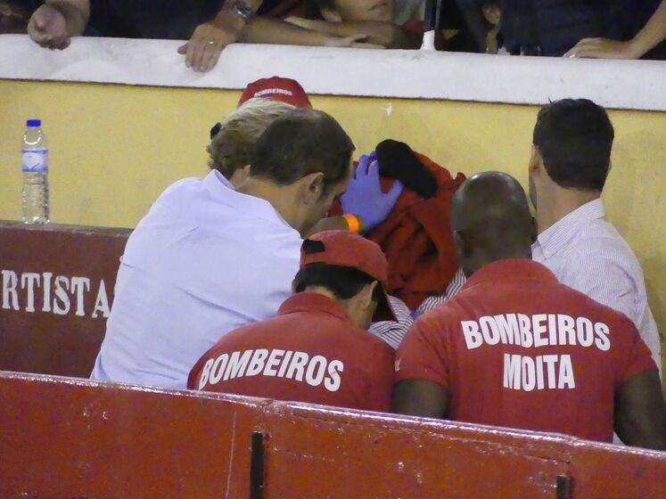 Fernando Clemente, fotógrafo, festas da moita, tourada, toiros, escalpe, prognóstico reservado