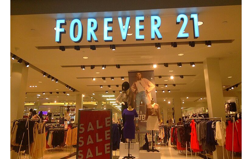 Forever 21 deve fechar todas as lojas no Brasil até domingo - Época  Negócios