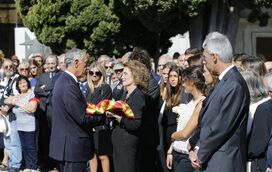 Emoção no último adeus a Freitas do Amaral. Funeral com honras militares