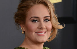 Impressionante! Adele mostra resultados da dieta e está, de facto, mais magra