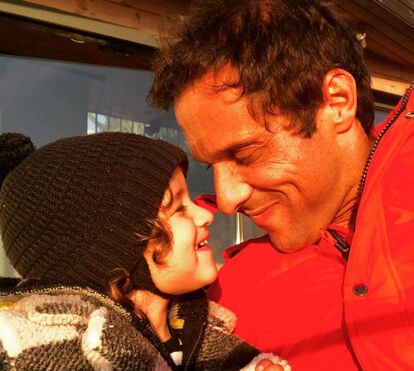 José Carlos Pereira mostra foto amorosa com os dois filhos e fãs derretem-se