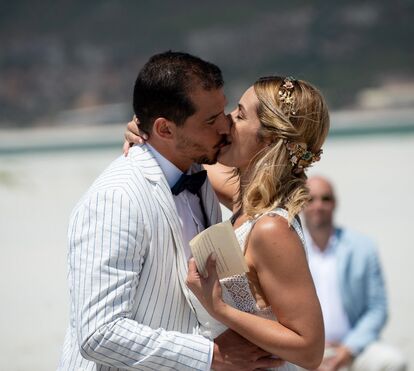 Dois sexólogos partem a loiça e chamam 'frouxos' e 'barricadas' aos concorrentes do 'Casados' da SIC 