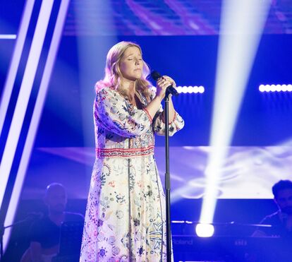 Filha de Manuel Alegre 'rompe' com família! Joana relega passado pelo amor à música  