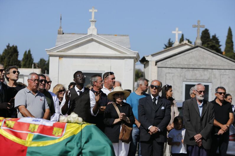Diogo Freitas do amaral, morte, ministro negócios estrangeiros, funeral, família, cascais, cemitério da Guia