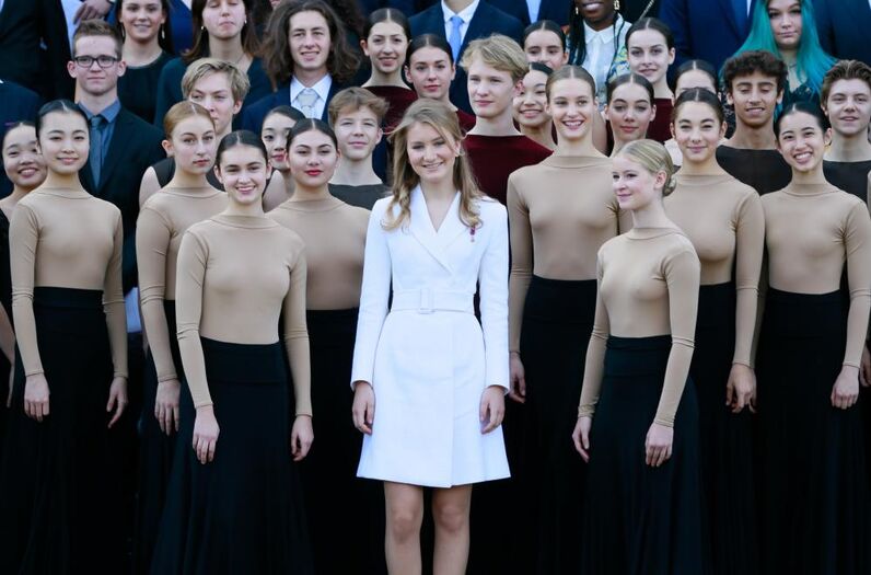 Princesa Elisabeth celebra 18 anos