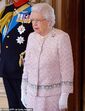 André, Isabel II