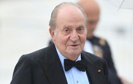 A verdade sobre o episódio em que Juan Carlos se "despiu" para jornalista inglesa e deixou Espanha em polvorosa