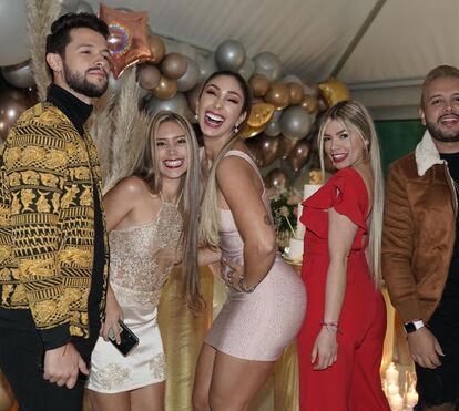 Cindy Alvarez, mulher do portista Matheus Uribe, celebra 30 anos com festa grandiosa