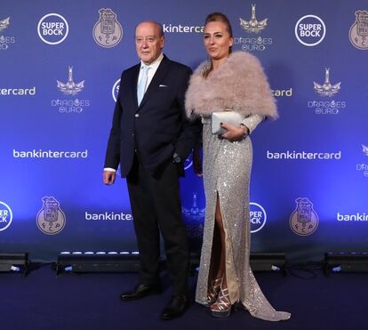 Pinto da Costa celebra mais um 'penta': presidente do FC Porto casa-se pela quinta vez, em segredo