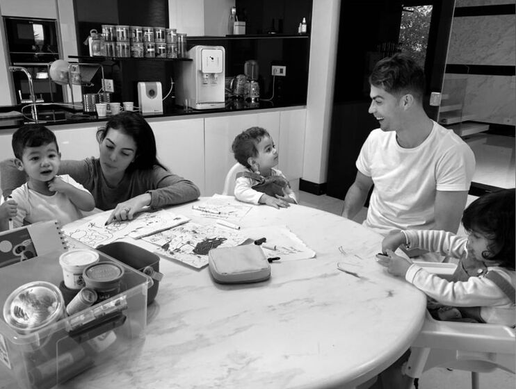 Cristiano Ronaldo com os filhos