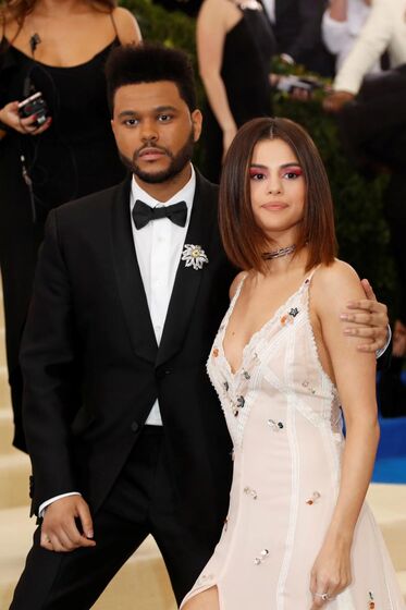  Selena Gomez e The Weeknd