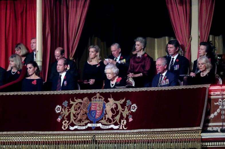 Família real. Kate, William e a rainha longe de Meghan e Harry