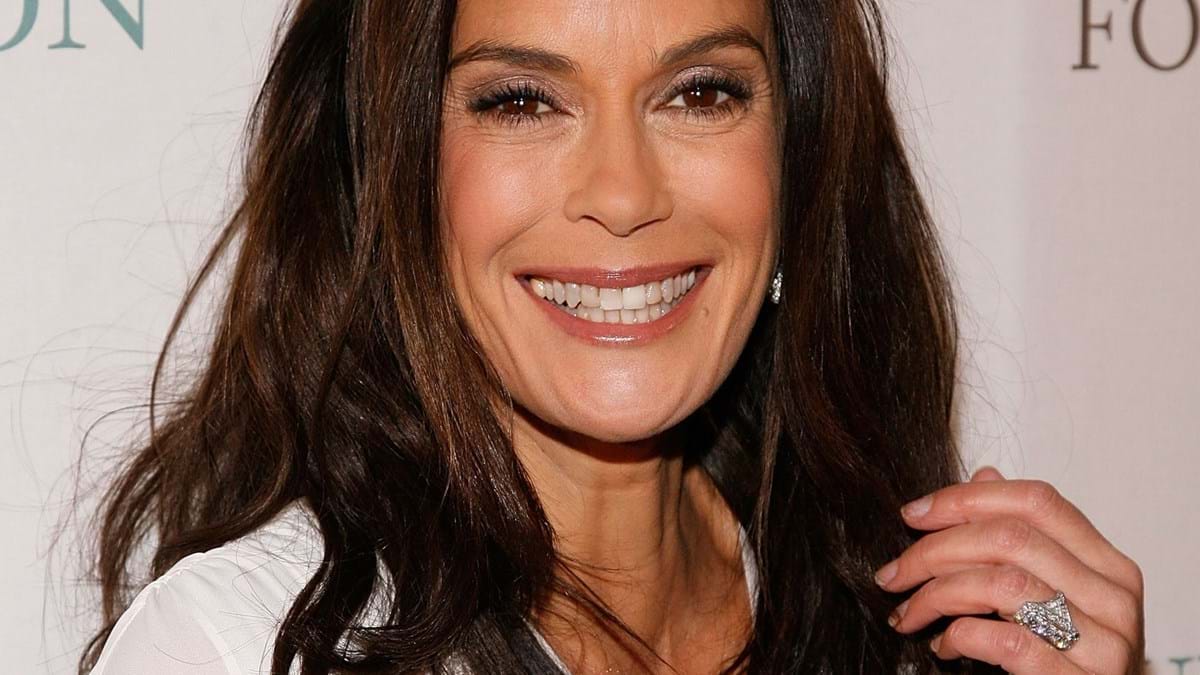 Incrível! A eterna namorada do Super-Homem Teri Hatcher mostra-se em  biquíni aos 55 anos e é surpreendente - Mundo - FLASH!