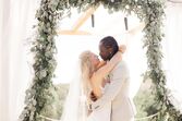 É na Rússia que o jogador tem vivido o amor ao lado da mulher, Sanne Lopes, e do filho, Kaï, de um ano.