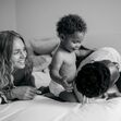 É na Rússia que o jogador tem vivido o amor ao lado da mulher, Sanne Lopes, e do filho, Kaï, de um ano.