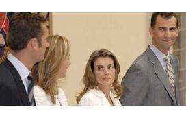 O segredo e a polémica do anel de noivado de Letizia, a joia de luxo que desapareceu para sempre das mãos da rainha