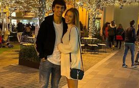 João Felix declara-se à namorada de 17 anos... que partilha fotografias cada vez mais ousadas