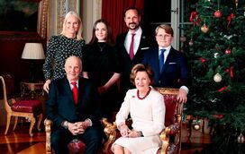 Tradição! Famílias reais europeias desejam um Feliz Natal com imagens adoráveis