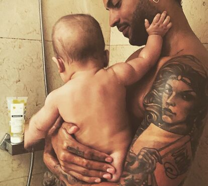 Pai babado! Namorado de Rita Pereira mostra os dois filhos de mão dada