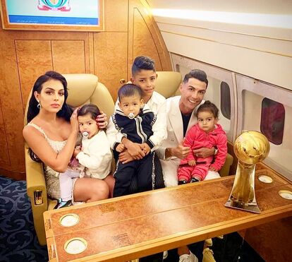 Cristiano Ronaldo eufórico com novo prémio na carreira