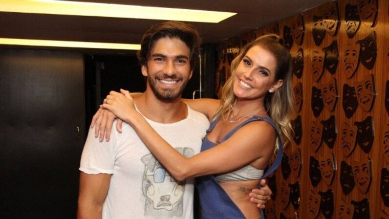 Deborah Secco e Hugo Moura