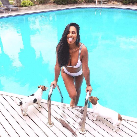 Rita Pereira com a cadela Hyndia