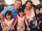 Gugu Liberato em família