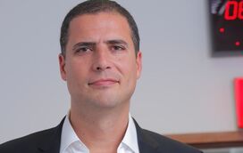 Daniel Oliveira confirma mais um ataque à TVI: Ricardo Araújo Pereira troca de camisola e assina pela SIC