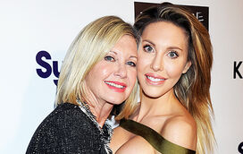 Viciada em plásticas e com problemas de anorexia! Conheça a filha de Olivia Newton-John