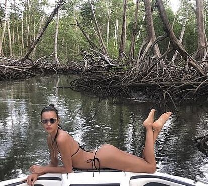 Irina Shayk mostra como foi a sua passagem de ano... na selva!